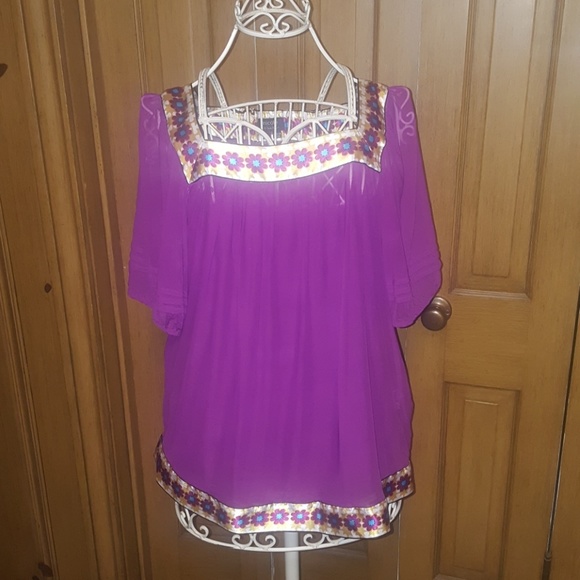 Blouse - Picture 1 of 5